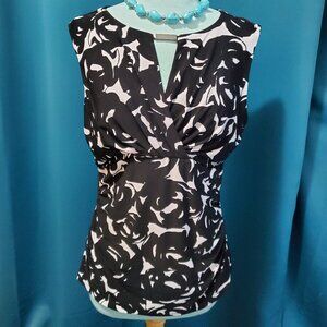 Classic Black & White gathered Sleeveless blouse - M